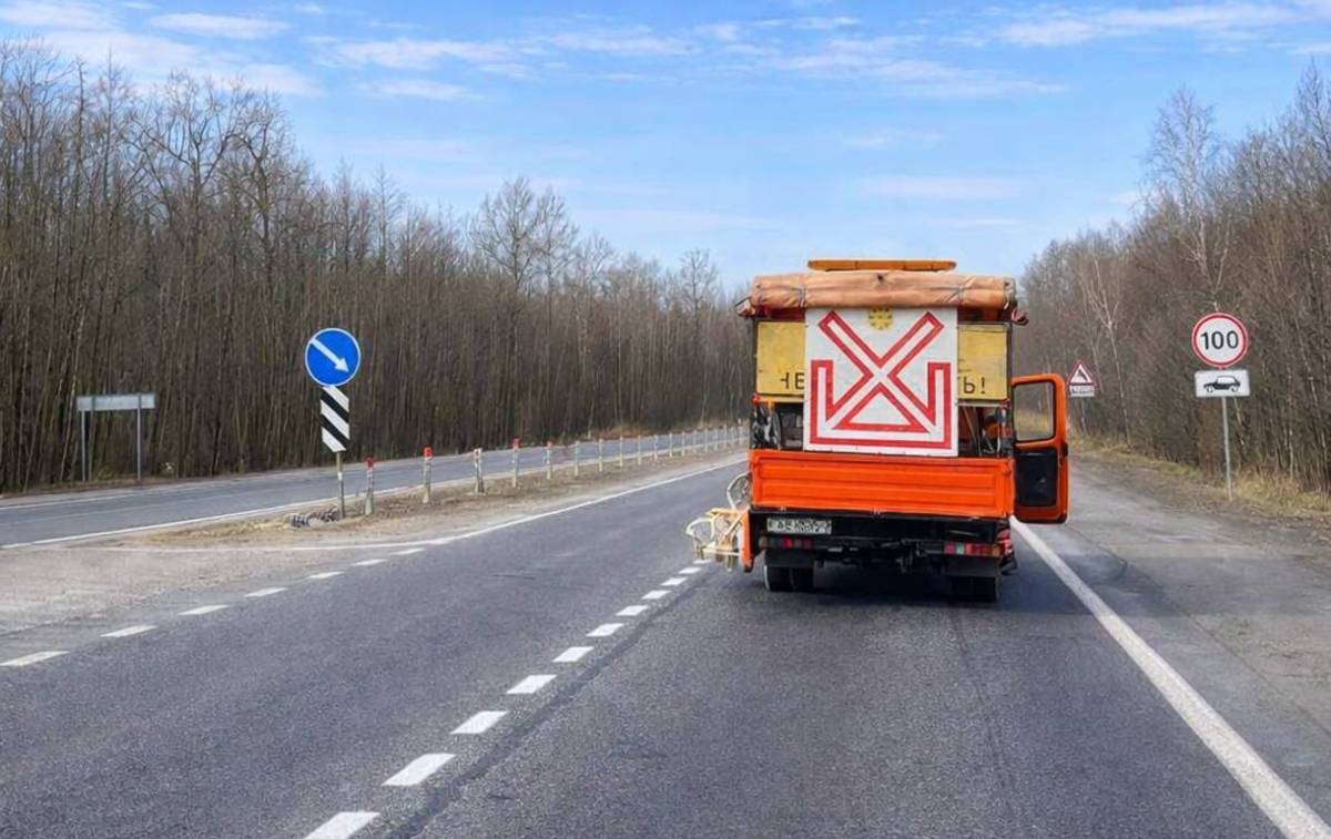 В Гомеле раньше срока начали наносить дорожную разметку