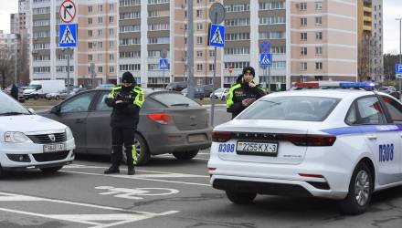 Отговорка "Я на минуточку" не сработает - ГАИ проводят рейд в Гомеле и районе