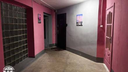 Жильцы сами отремонтировали подъезд — всего за 500 рублей