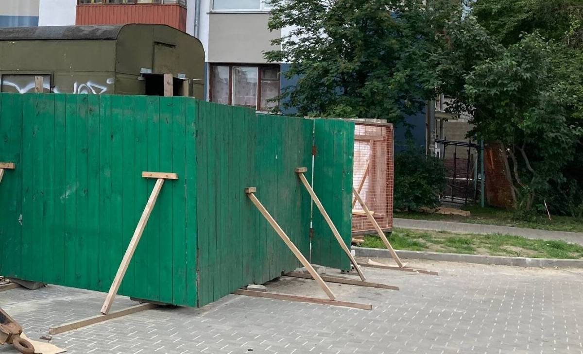 Гомельчанка упала выходя из банка: суд взыскал 3000 рублей