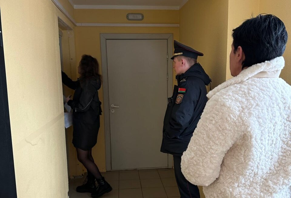 Рабочая группа посетила 24 адреса, где зафиксирована задолженность по ЖКУ.