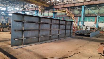 Реконструкция моста через Днепр: принята первая партия конструкций