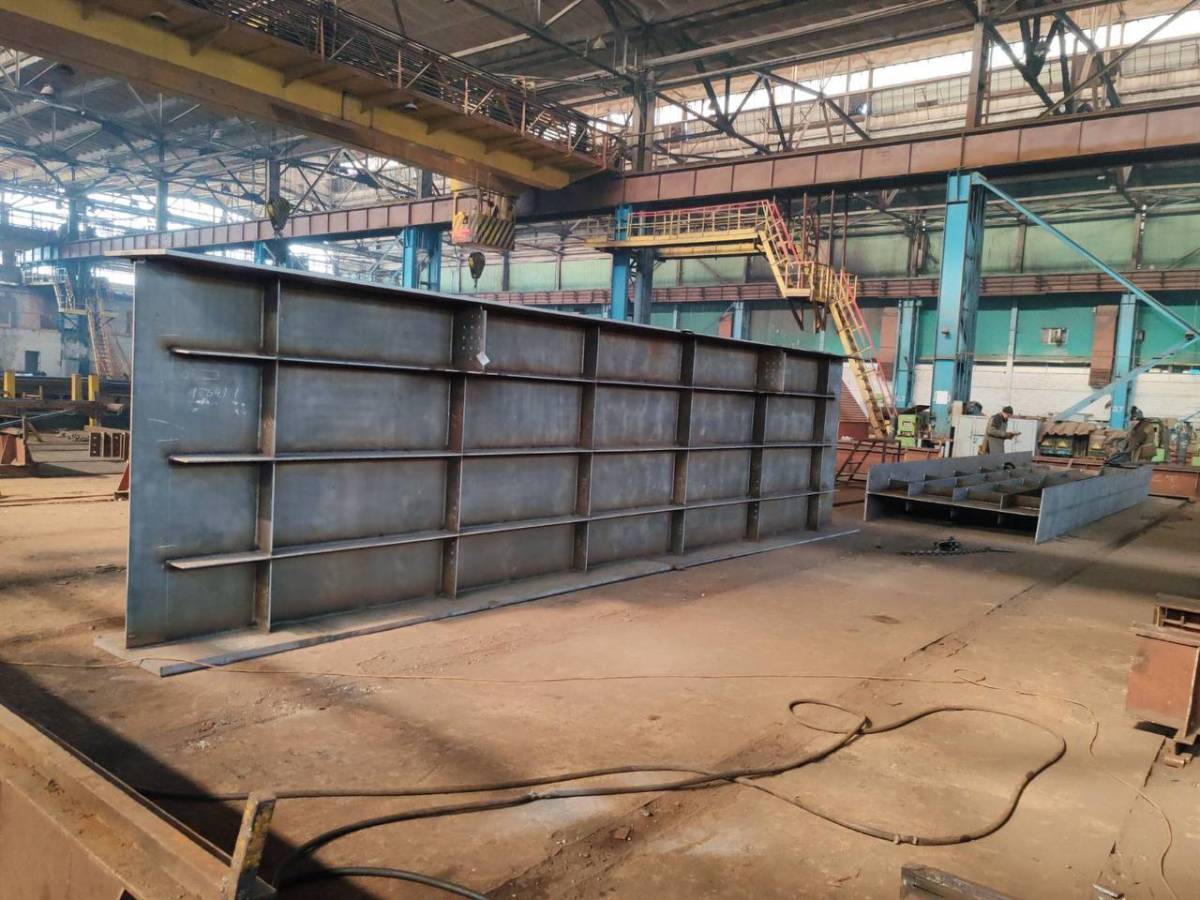 Реконструкция моста через Днепр: принята первая партия конструкций