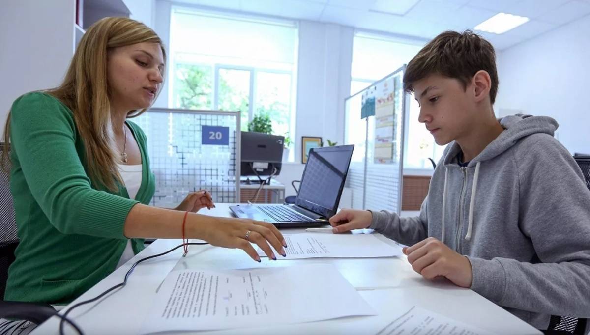 Перечень легких видов работ, которые могут выполнять лица в возрасте от четырнадцати до шестнадцати лет,