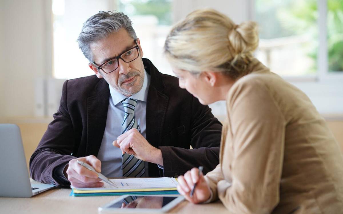 Бабушка оставила наследство только одному внуку. Могут ли другие наследники это оспорить?