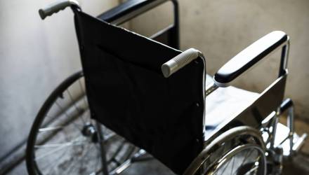 13 ударов ножом: чем закончилась история ухода за инвалидом в Мозыре