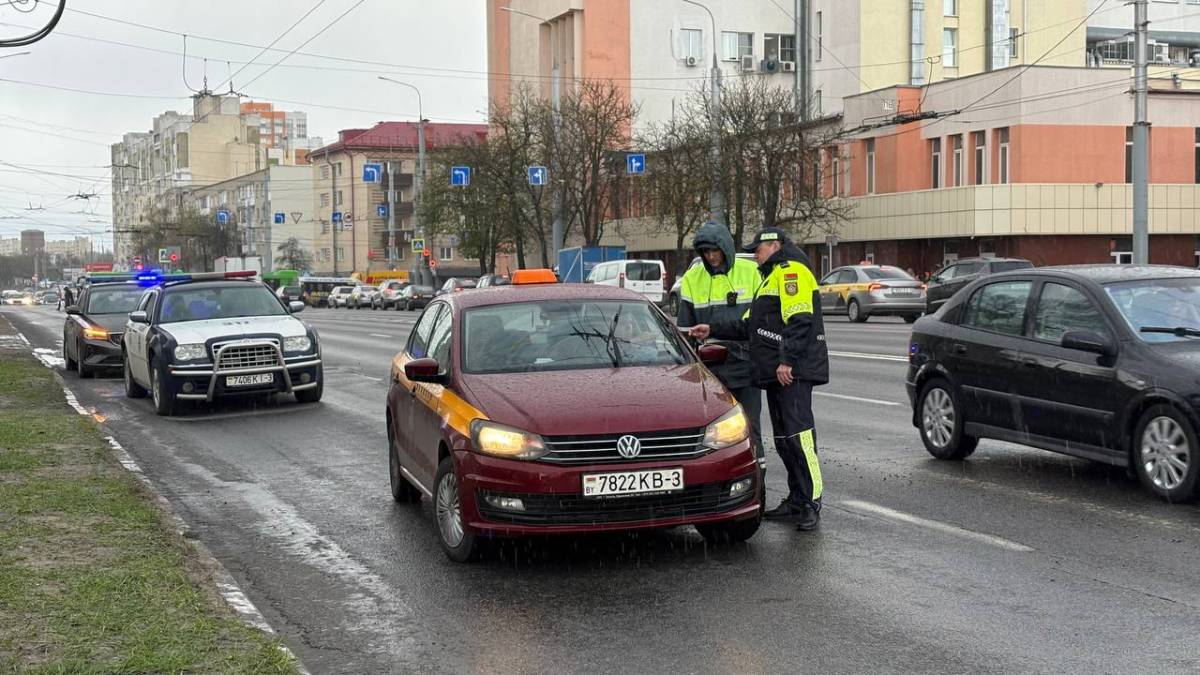 В Гомеле проверили такси — выявлены десятки нарушений