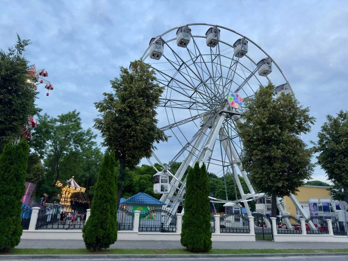 Гомельский парк аттракционов продлил часы работы