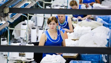 В Беларуси в апреле сократилось число работающих