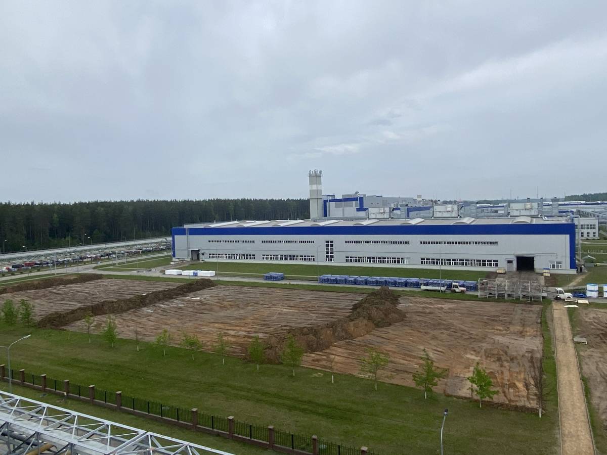 Запуск штамповочного производства запланирован на 2027 год.