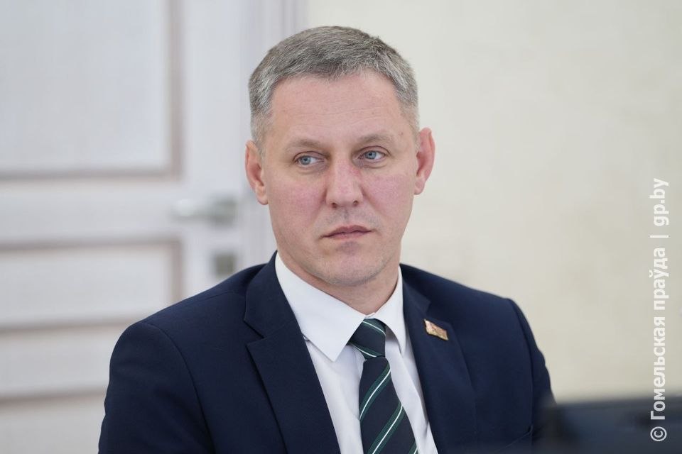 Президент Беларуси Александр Лукашенко дал согласие на назначение Руслана Пархамовича председателем Гомельского городского исполнительного комитета.