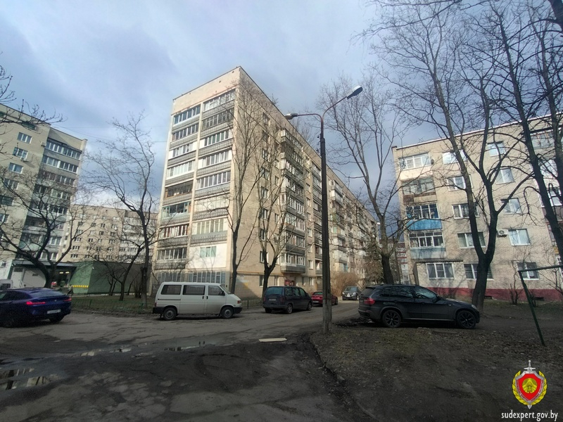Что произошло в квартире в Гомеле? Эксперты восстановили табуретку из 15 фрагментов