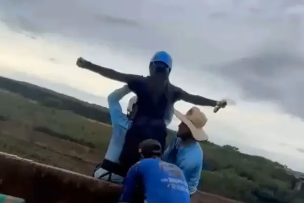 В Бразилии девушку сбросили в пропасть с тарзанки, забыв пристегнуть трос