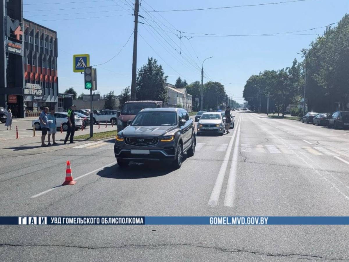 В Гомеле водитель сбил на «зебре» двух пешеходов