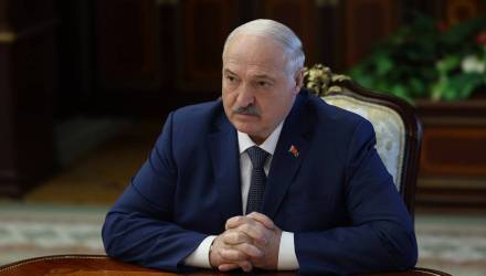 Лукашенко поручил запретить поездки за рубеж детских групп без госнадзора и разрешения
