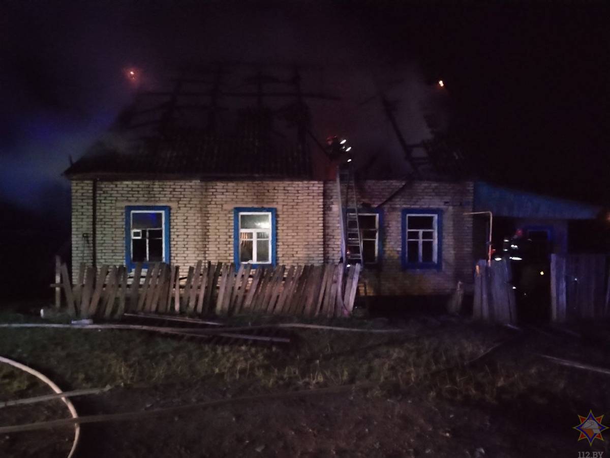 В Светлогорске при пожаре погибли женщина и ее сын