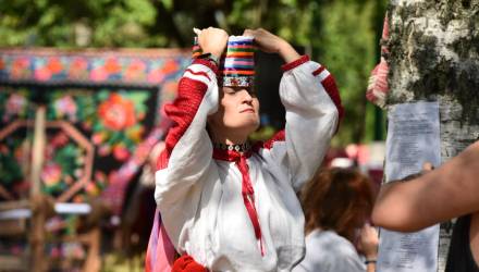 Из глубинки с любовью: фоторепортаж с фестиваля ткачества в Неглюбке