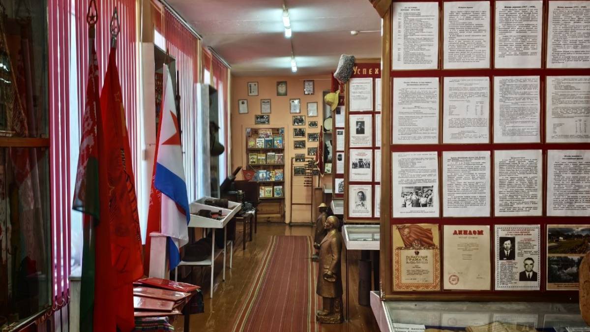 Семьдесят квадратов души. Заглянули в обычный школьный музей под Гомелем и сильно удивились
