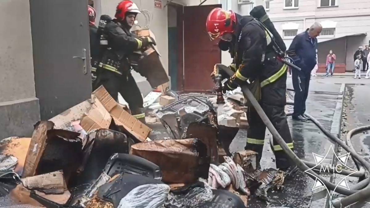 В Гомеле на Советской горел магазин