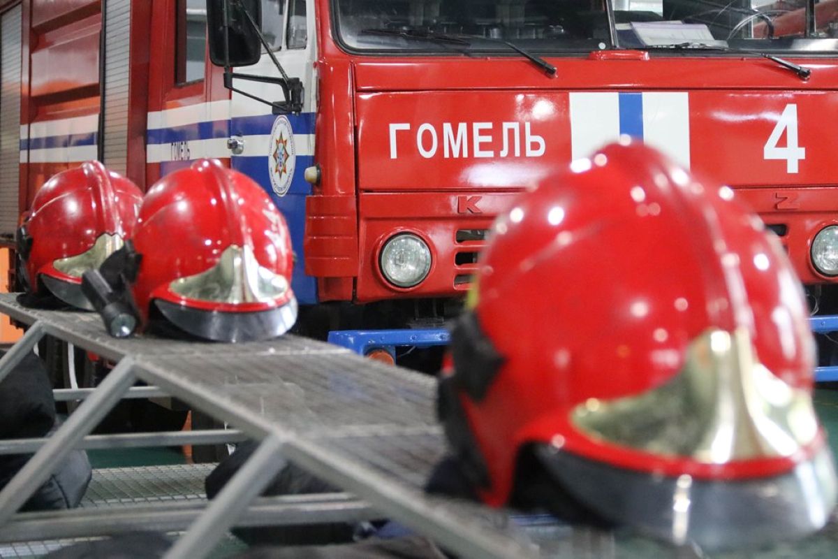 В Ельском районе мужчина застрял ногой в мотокультиваторе