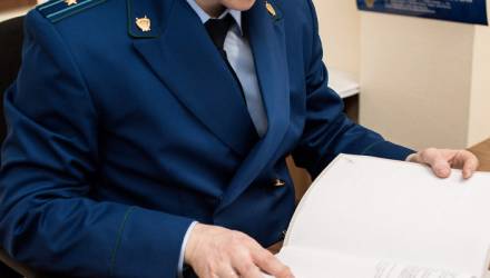 В Кормянском районе руководитель сельхозорганизации не выплачивал работникам отпускные по два месяца