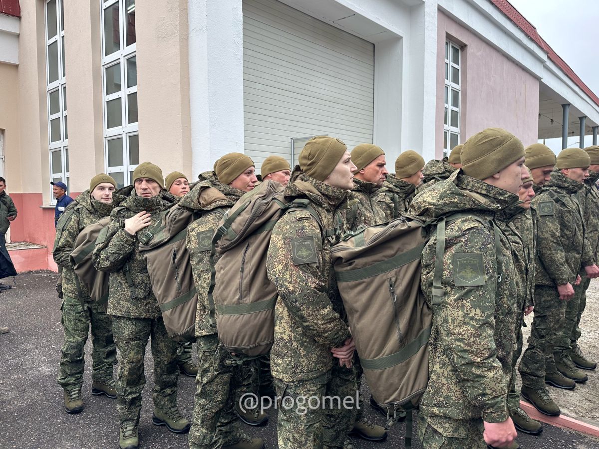 «Говорил же, что вернусь». Репортаж с приграничья, где произошел крупнейший обмен российских и украинских военнопленных