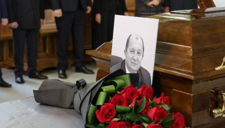 В Гомеле прощаются с Александром Якобсоном