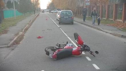 В Рогачеве 16-летний мотоциклист не пропустил автомобиль