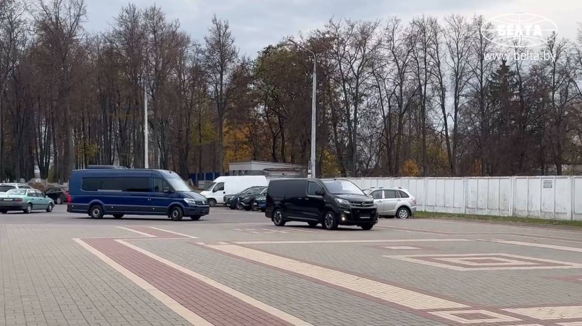 Украинская делегация прибыла в аэропорт Гомеля