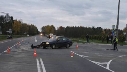 В Житковичах столкнулись автомобиль и мотоцикл