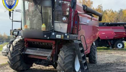 В Свислочском районе пьяный водитель комбайна насмерть задавил работника